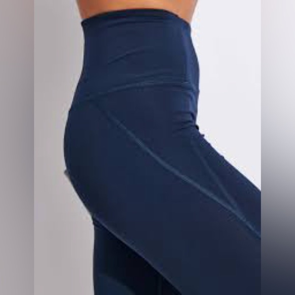 NWOT Girlfriend Collective Blue High-Waisted Leggings Yoga Pants Size: Small - Picture 4 of 5